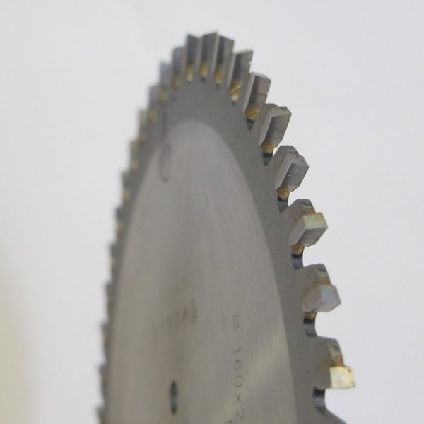 IM_186_lame-circolari-hw-per-macchine-portatili_dente_alternato_2_ita